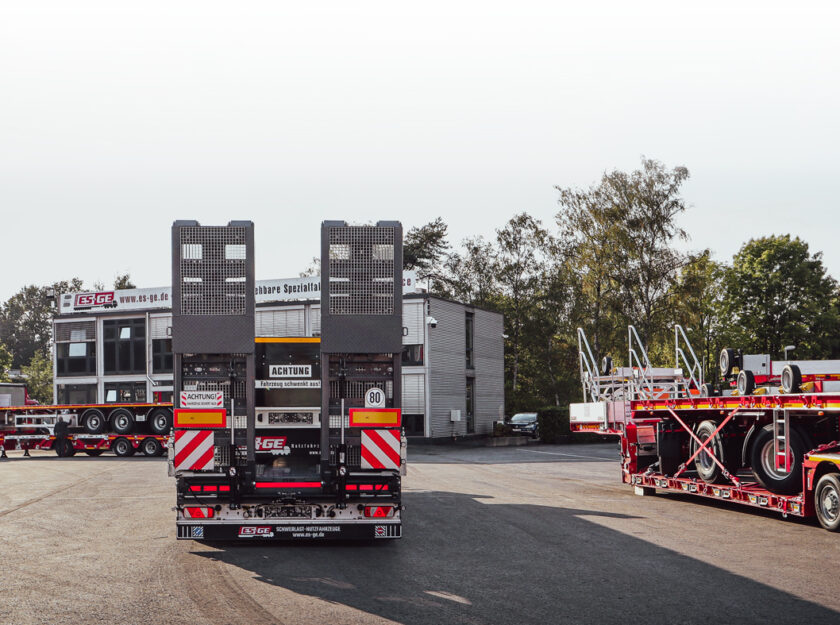 BAUMA 2022 Fahrzeuge auf dem Gelände der ES-GE