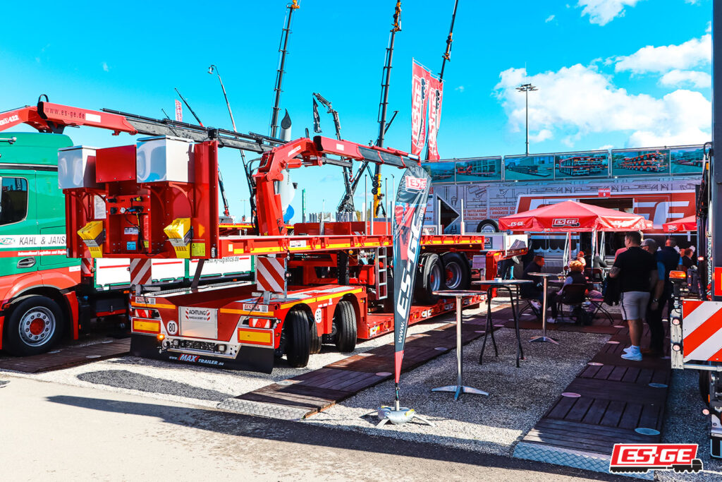 BAUMA und IAA Transportation Review Ansicht Messestand in München