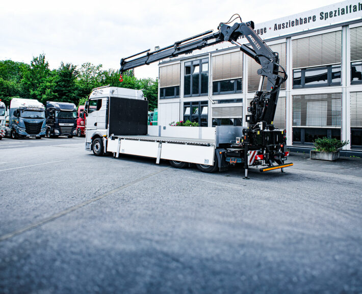 LKW mit Ladekran