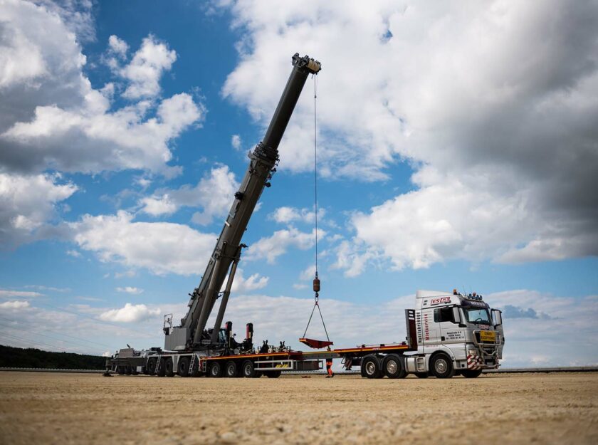 Liebherr mit individuell konfiguriertem Faymonville Telemax
