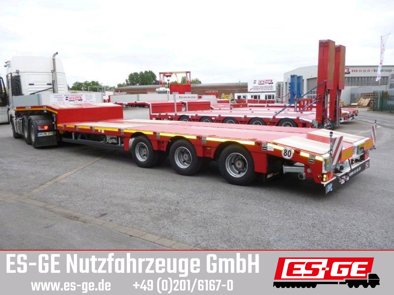 MAX Trailer MAX Trailer MAX110 Semi-Tieflader