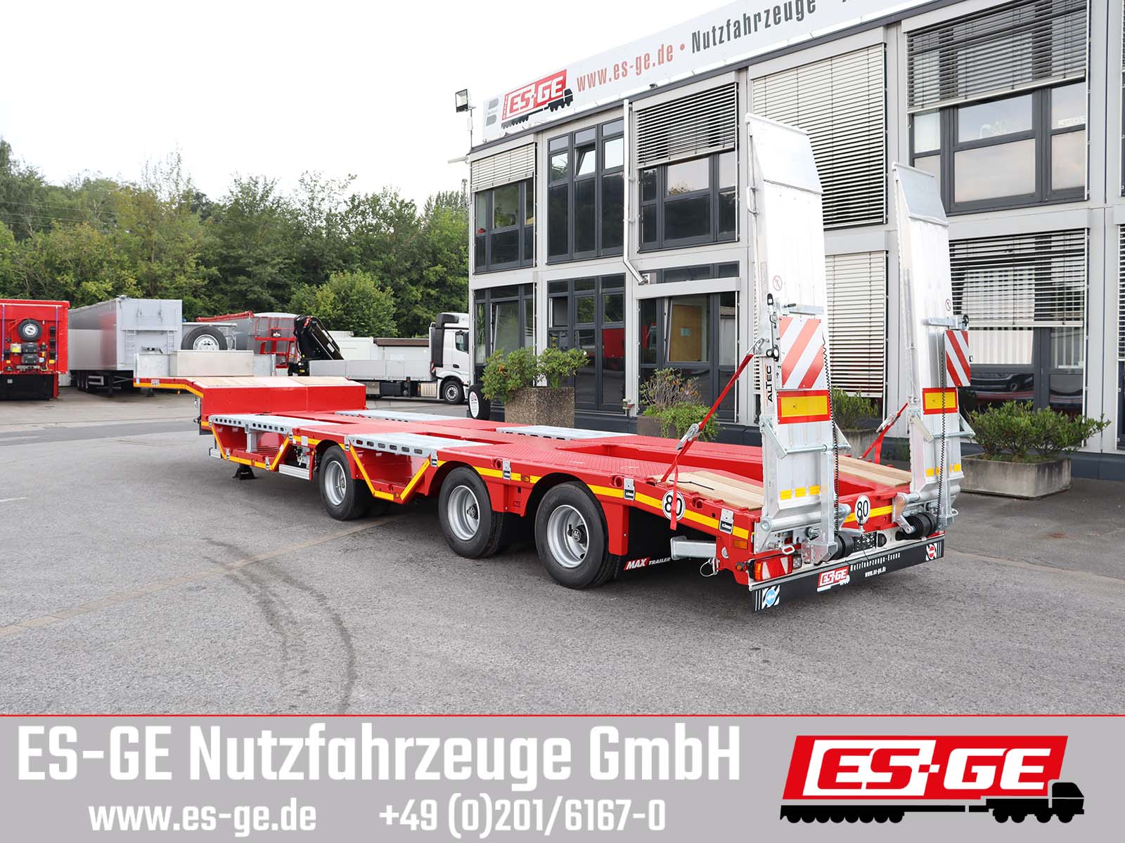 MAX Trailer MAX Trailer MAX100 Semi-Tieflader
