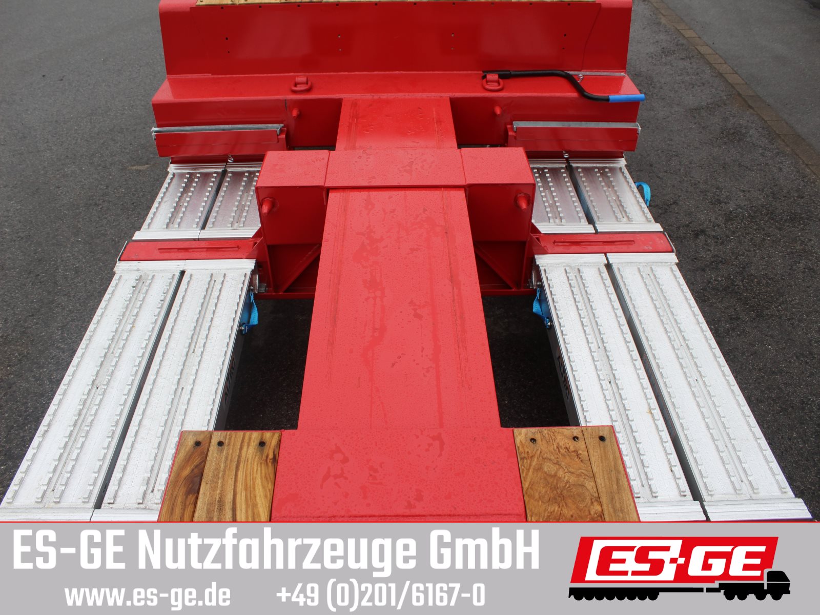 Faymonville Multimax Satteltieflader, Radmulden