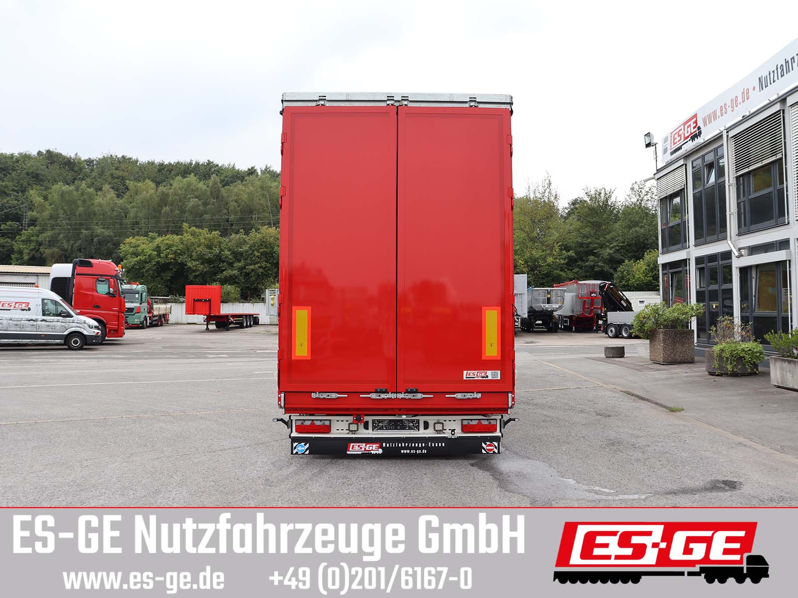 ES-GE 4-Achs-Satteltieflader mit Curtainsider-Aufbau