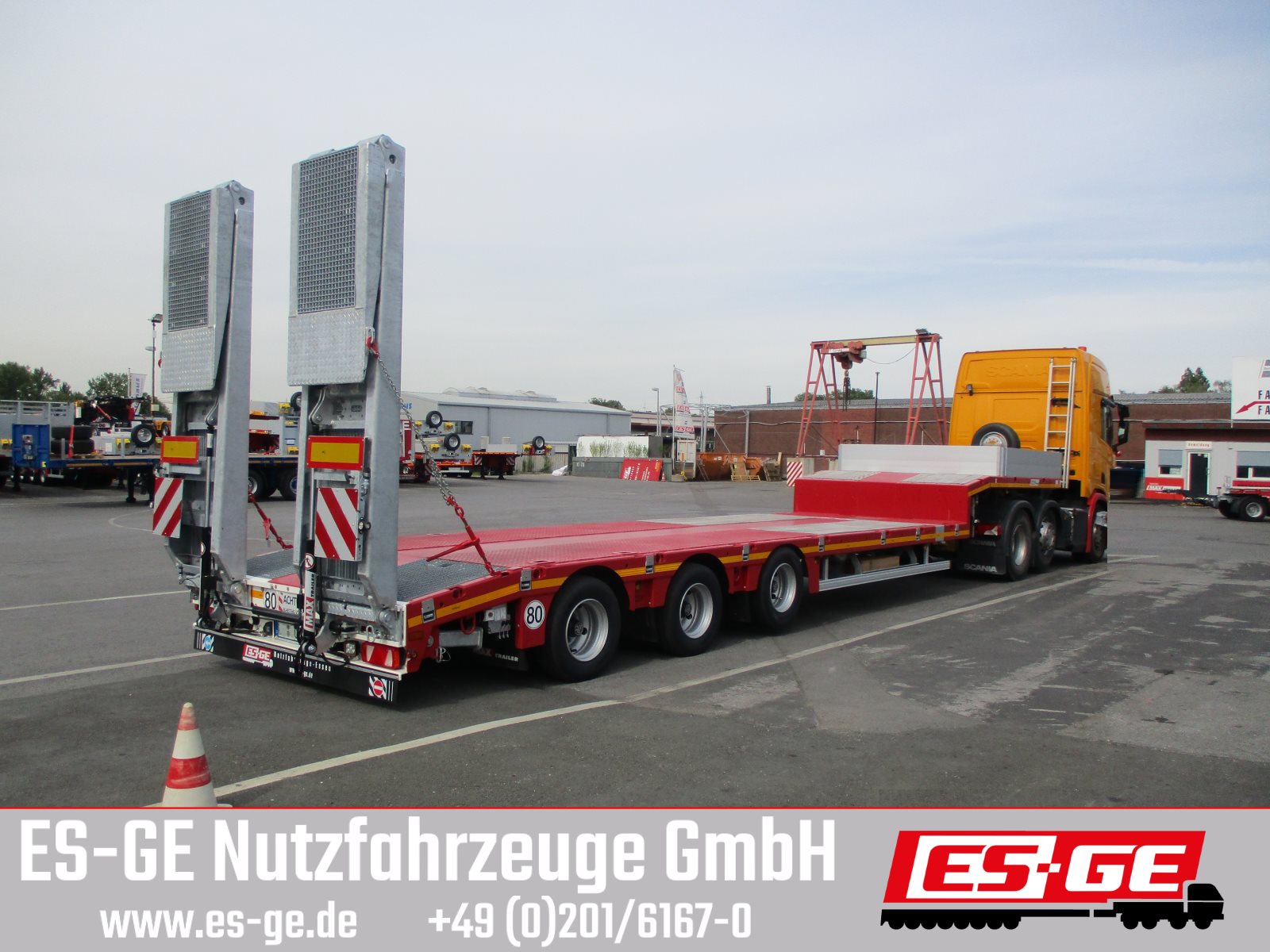 MAX Trailer MAX Trailer MAX110 Semi-Tieflader