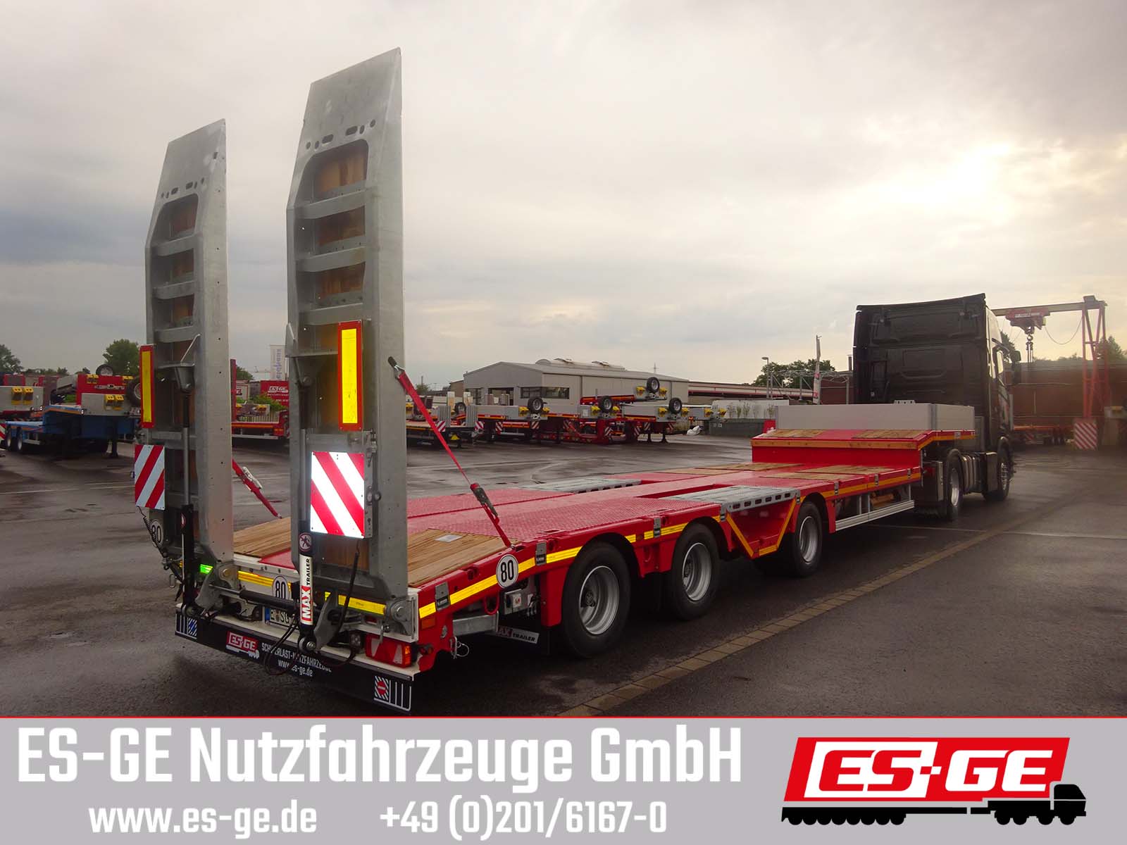 MAX Trailer MAX Trailer MAX100 Semi-Tieflader
