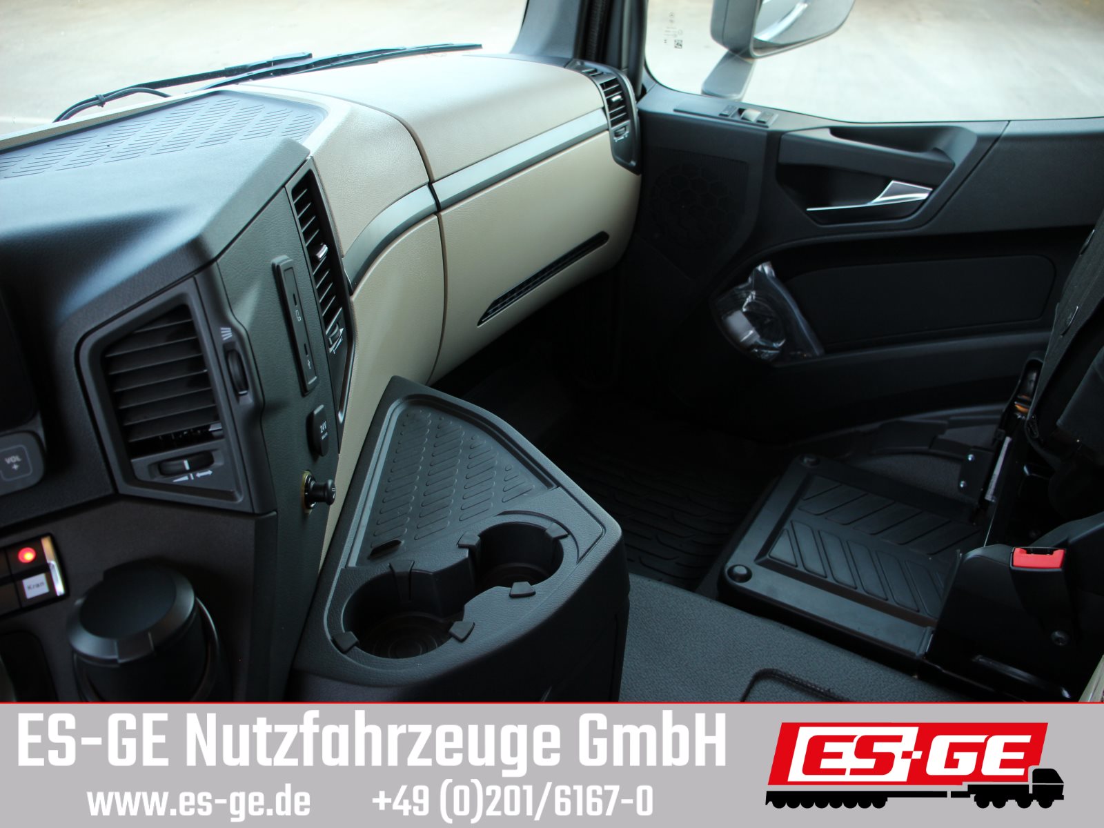 Mercedes-Benz 2546 L 6X2 ACTROS, Pritsche, MKG-Ladekran HLK 531