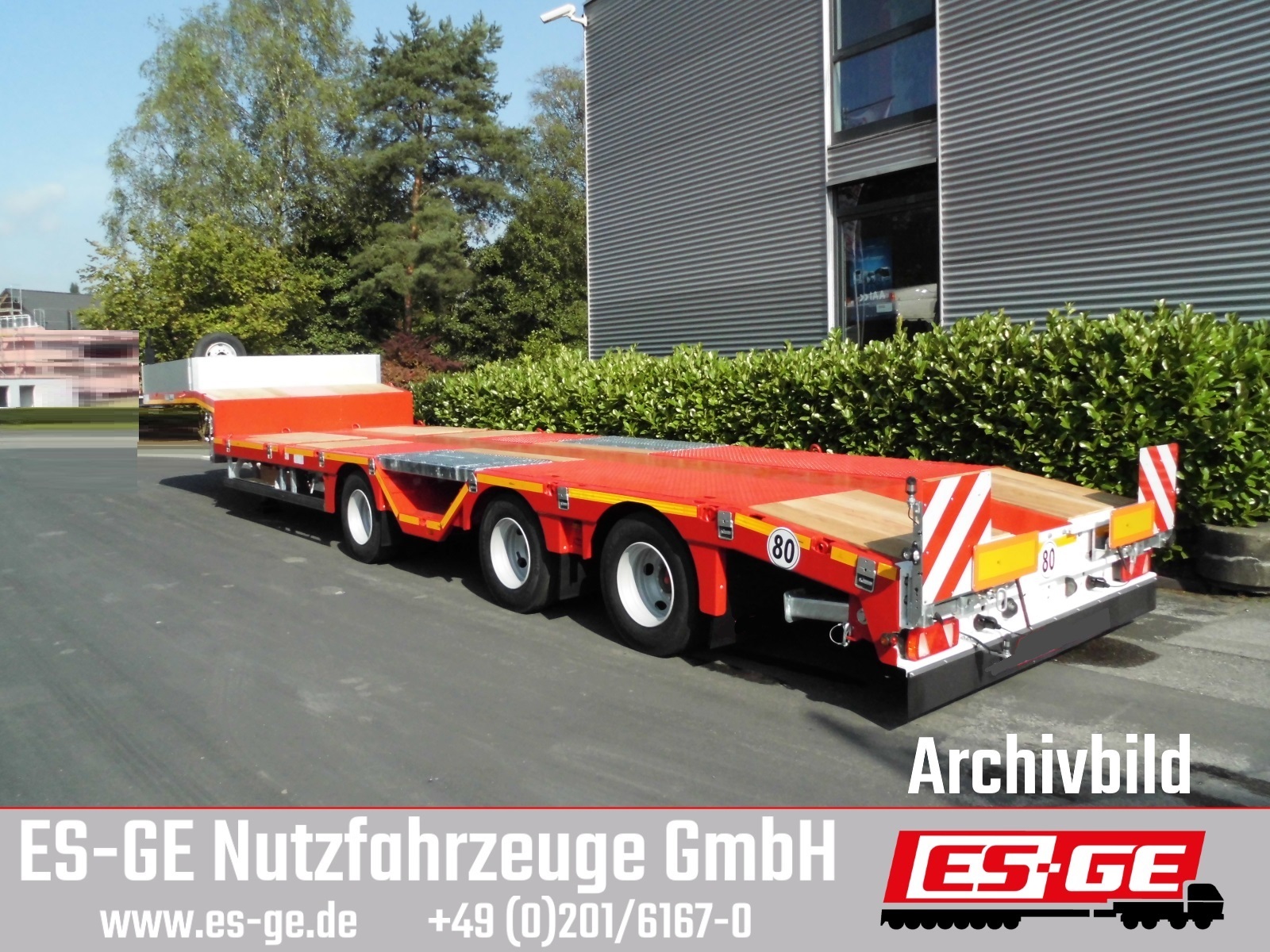 MAX Trailer MAX Trailer MAX100 Semi-Tieflader