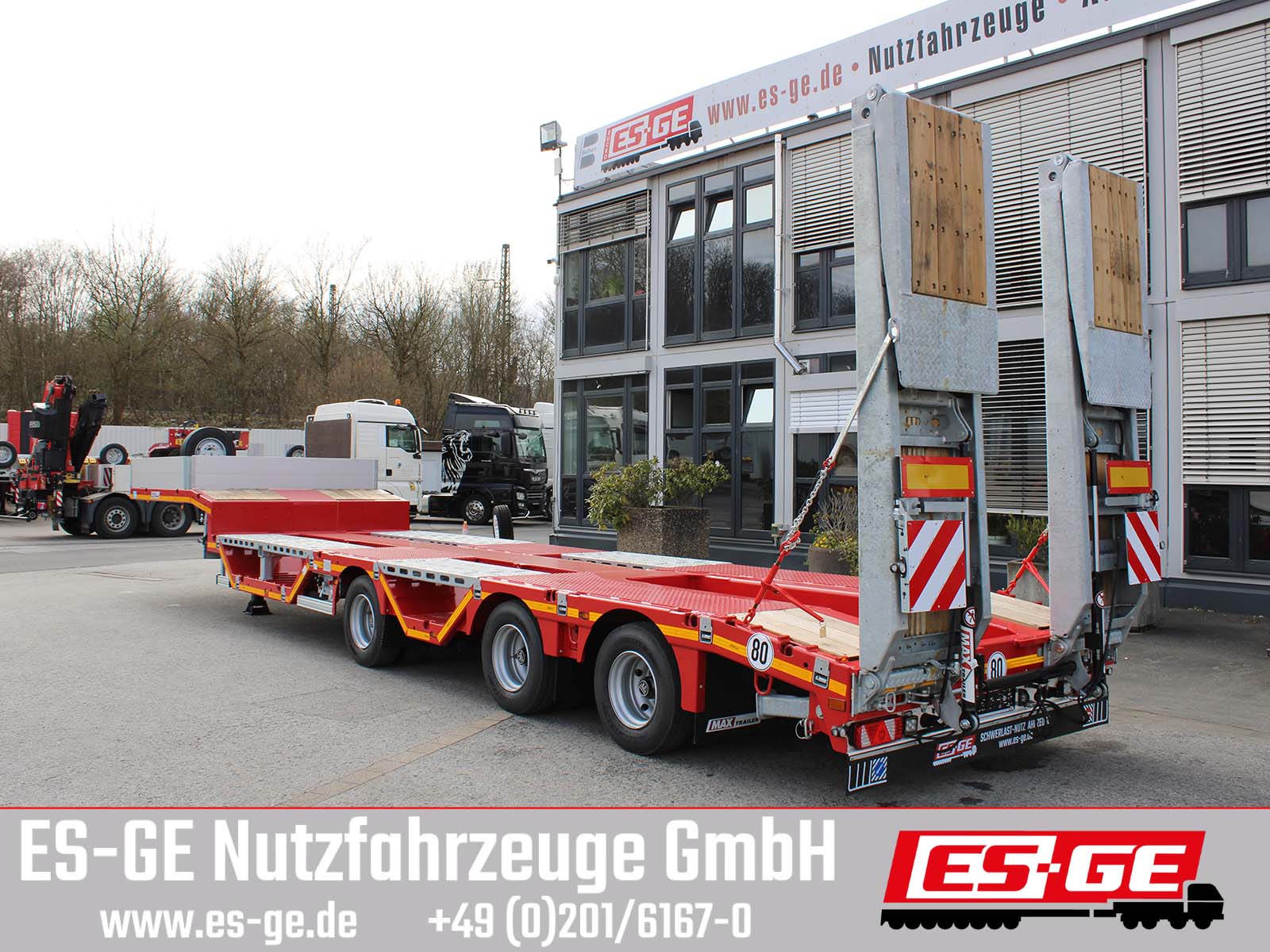 MAX Trailer MAX Trailer MAX100 Semi-Tieflader Radmulden