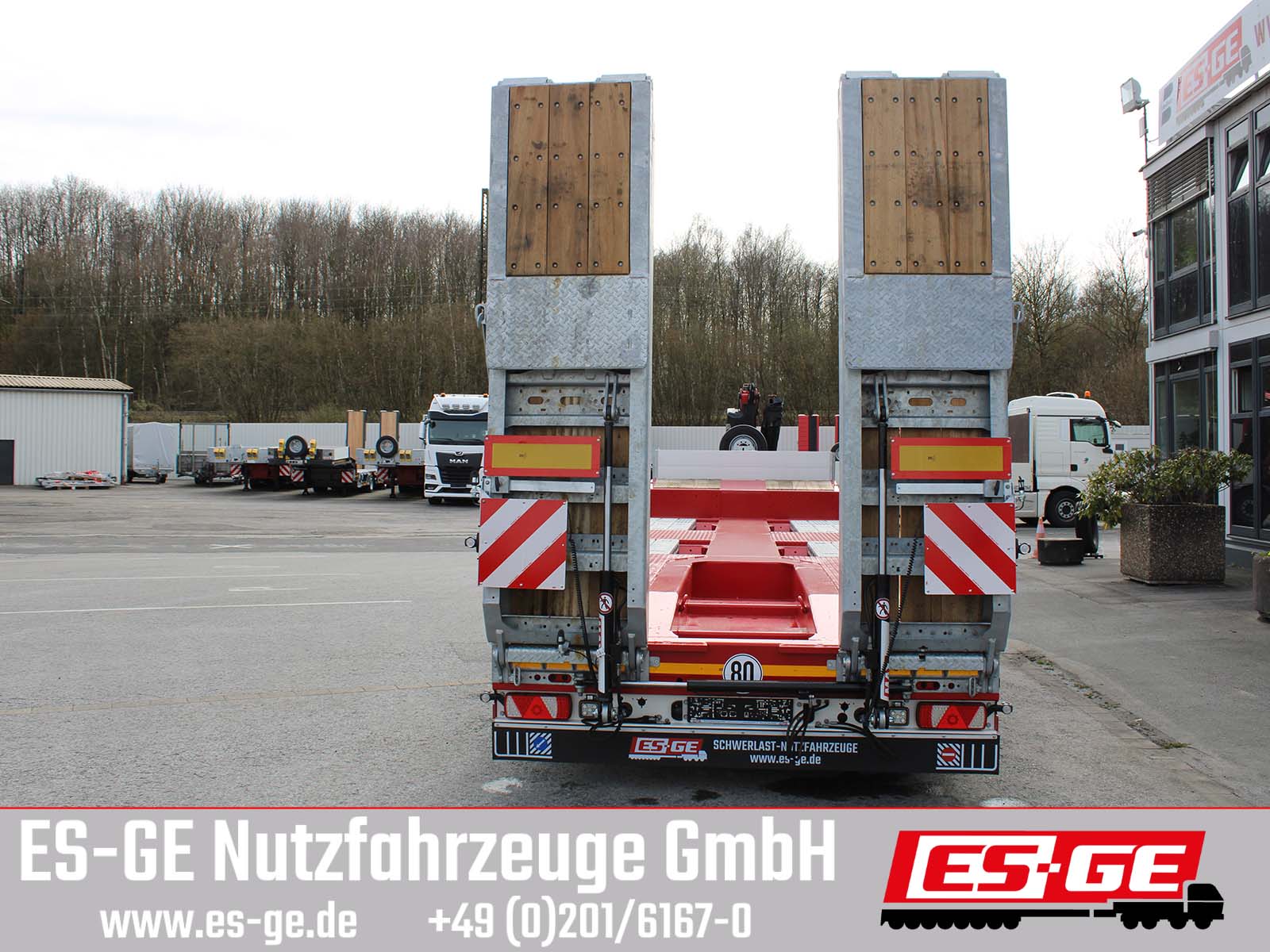 MAX Trailer MAX Trailer MAX100 Semi-Tieflader Radmulden