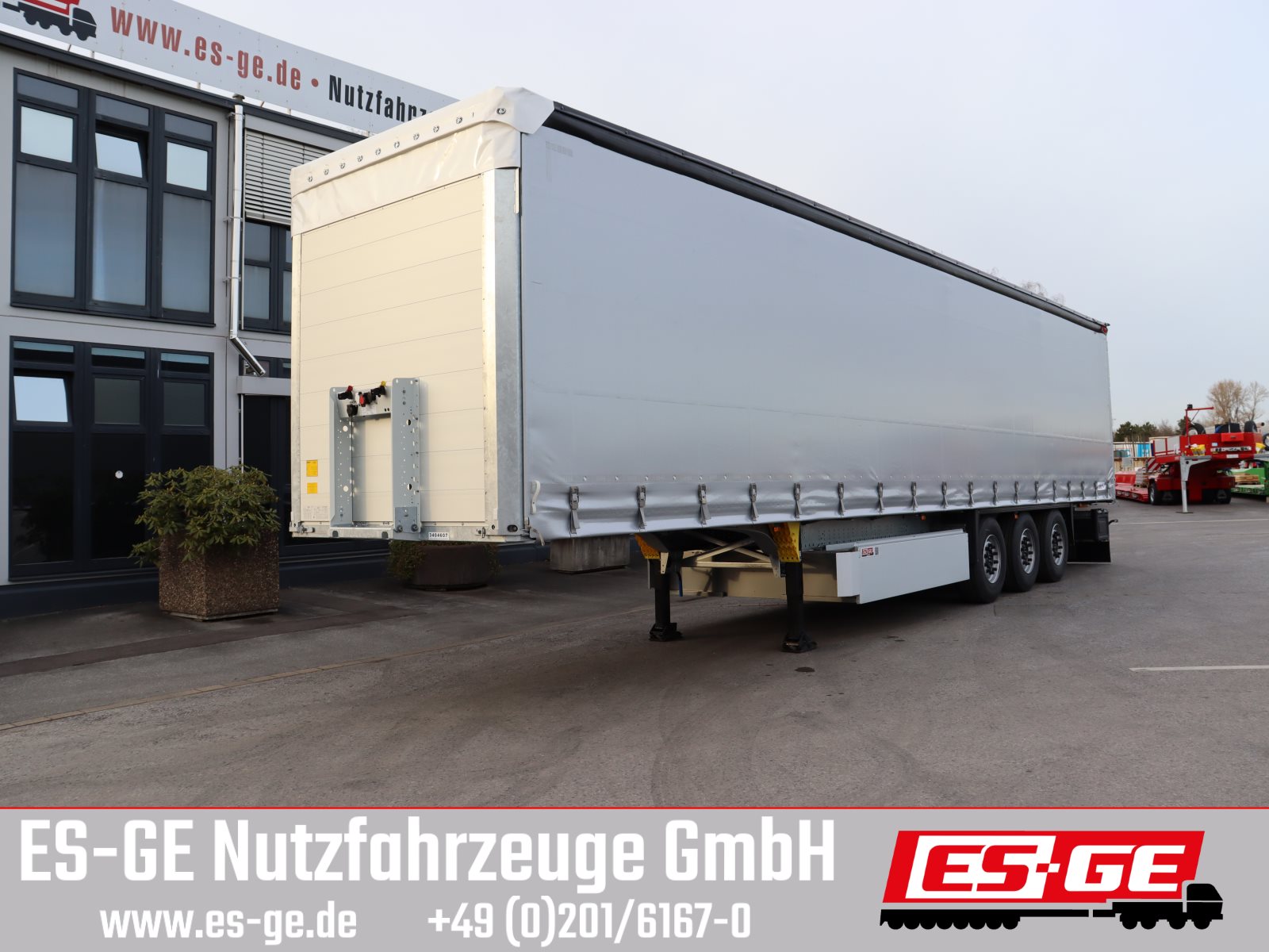 Schmitz Cargobull 3-Achs-Sattelanhänger, Cutainsider Universal