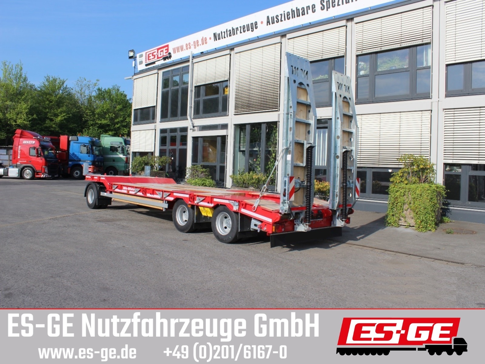 Müller-Mitteltal 3-Achs-Tiefladeanhänger