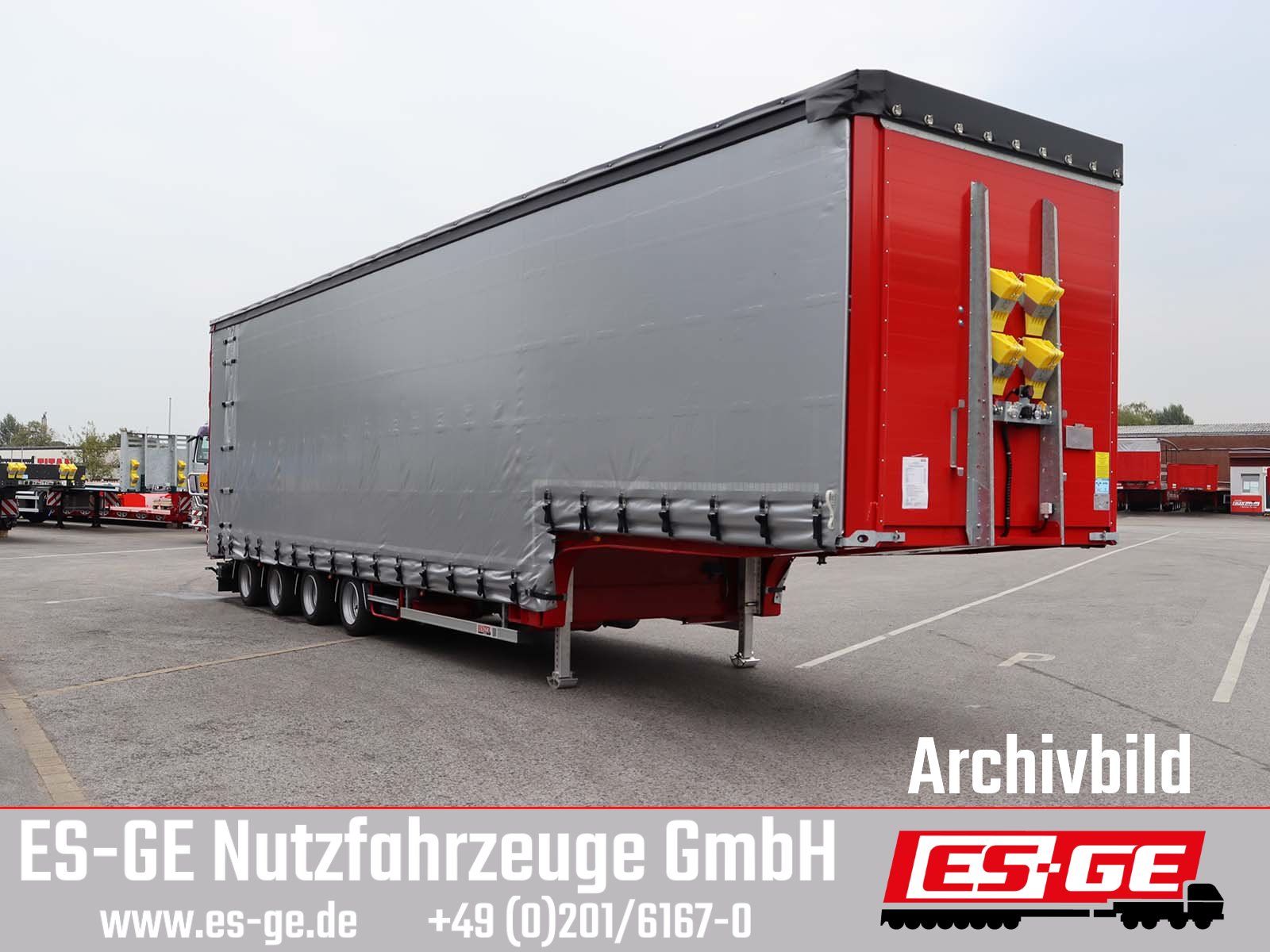 ES-GE 4-Achs-Satteltieflader mit Curtainsider-Aufbau
